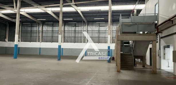 Galpão / Depósito / Armazém para alugar, 2610m² no Jardim Itaquiti, Barueri