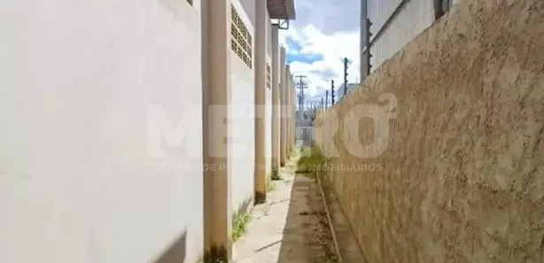 Galpão / Depósito / Armazém à venda, 1950m² no Atrás da Banca, Petrolina