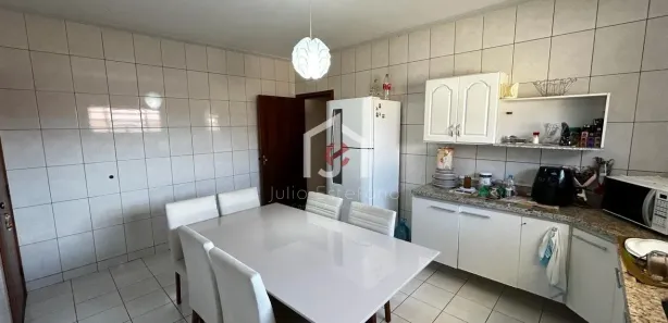 Sobrado com 4 Quartos à venda, 197m² no Bosque da Saúde, Taubaté