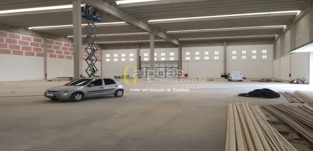 Galpão / Depósito / Armazém para venda ou aluguel, 7260m² no Mombaça, São Roque
