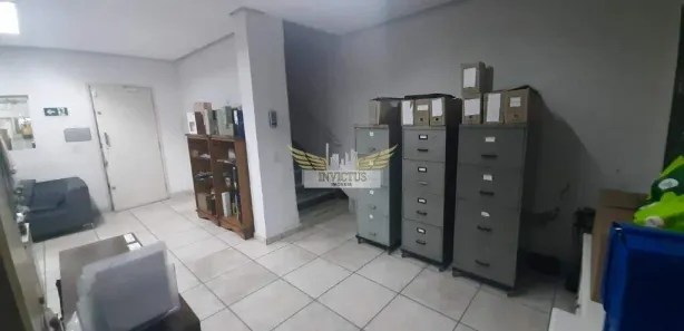 Galpão / Depósito / Armazém à venda, 671m² no Jardim, Santo André