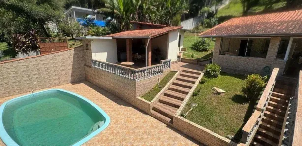 Fazenda / Sítio / Chácara com 3 Quartos à venda, 300m² no Itaquaciara, Itapecerica da Serra