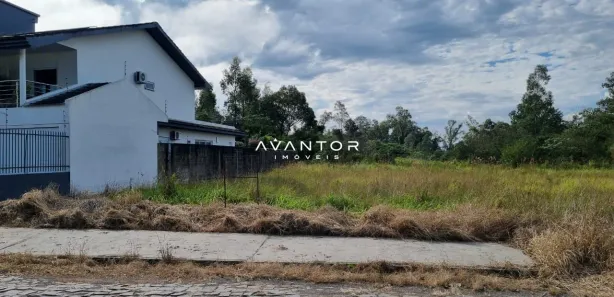 Terreno / Lote / Condomínio à venda, 503m² no Pé de Plátano, Santa Maria