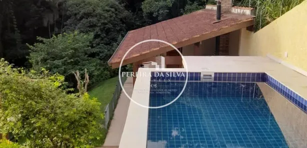 Casa de Condomínio com 3 Quartos à venda, 233m² no Chácara do Refúgio, Carapicuíba