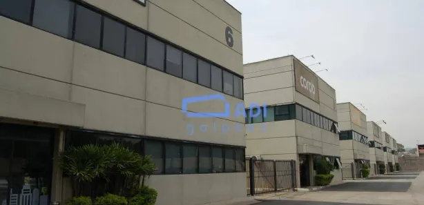 Galpão / Depósito / Armazém para alugar, 1583m² no Quitaúna, Osasco