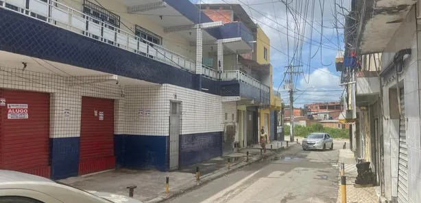 Prédio Inteiro para alugar, 60m² no Centro, Camaçari