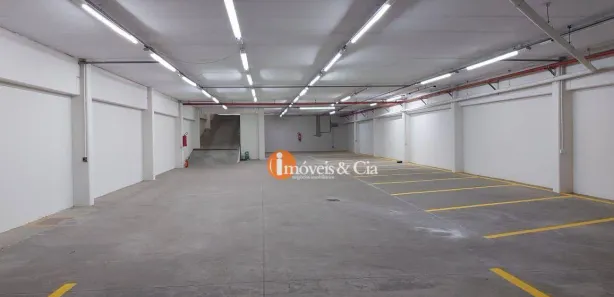 Loja / Salão / Ponto Comercial à venda, 720m² no Centro, Atibaia