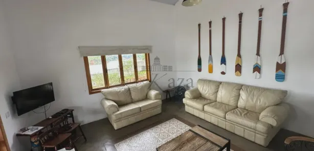 Casa de Condomínio com 2 Quartos à venda, 189m² no IGARATA, Igaratá