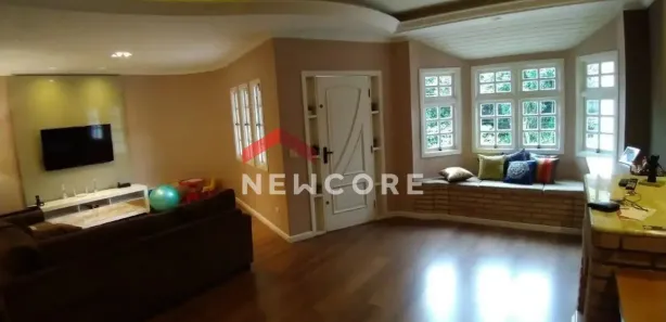 Sobrado com 3 Quartos à venda, 300m² no Colônia, Ribeirão Pires