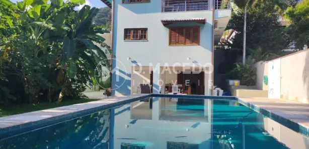 Casa com 4 Quartos para alugar, 600m² no Lagoinha, Ubatuba