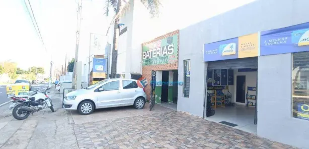Loja / Salão / Ponto Comercial à venda, 200m² no Jardim Santa Amélia, Hortolândia