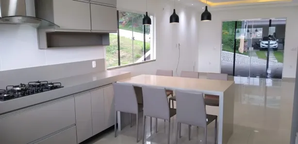 Casa de Condomínio com 3 Quartos para alugar, 200m² no Flamengo, Maricá