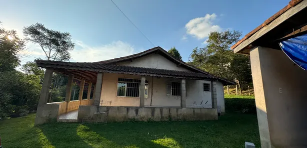 Fazenda / Sítio / Chácara com 3 Quartos à venda, 6000m² no Sorocabucu, Ibiúna