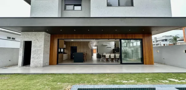 Casa de Condomínio com 5 Quartos à venda, 381m² no Camobi, Santa Maria