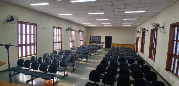 Loja / Salão / Ponto Comercial com 1 Quarto à venda, 216m² no Coelho, São Gonçalo