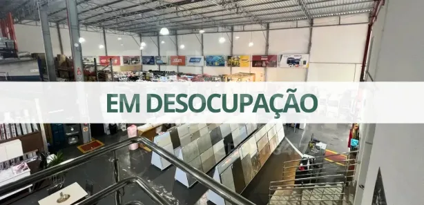 Galpão / Depósito / Armazém para alugar, 665m² no Centro, Camboriú