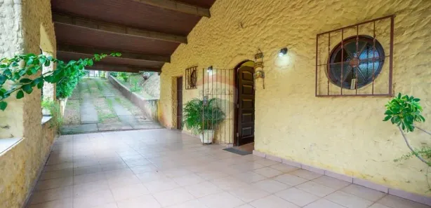 Fazenda / Sítio / Chácara com 3 Quartos à venda, 245m² no , Jarinu