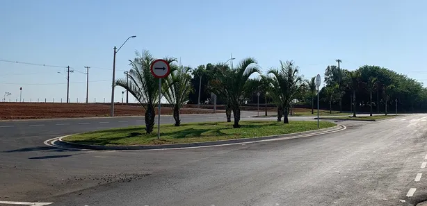 Terreno / Lote / Condomínio à venda, 200m² no Nossa Senhora Aparecida I, Saltinho