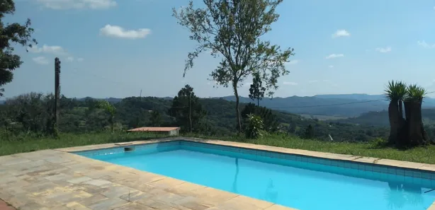 Fazenda / Sítio / Chácara com 4 Quartos à venda, 150m² no , Mairinque