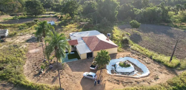 Fazenda / Sítio / Chácara com 1 Quarto à venda, 160000m² no Arapoanga, Brasília
