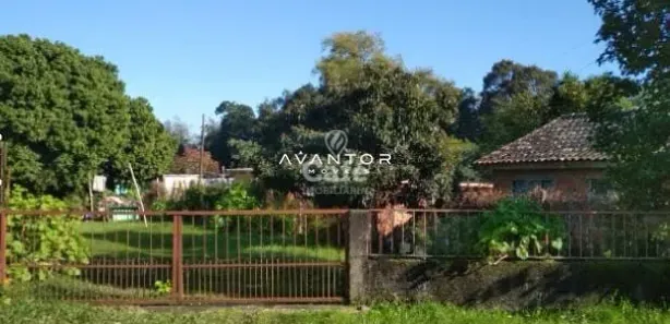 Terreno / Lote / Condomínio à venda, 626m² no São José, Santa Maria