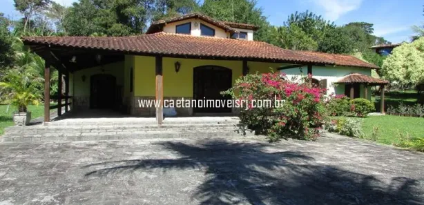 Fazenda / Sítio / Chácara com 5 Quartos à venda, 4700m² no Papucaia, Cachoeiras de Macacu