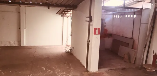 Galpão / Depósito / Armazém com 1 Quarto à venda, 365m² no Betim Industrial, Betim
