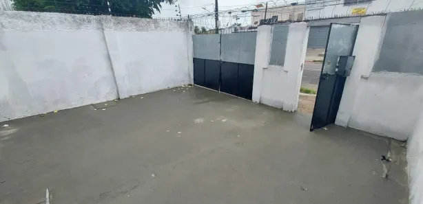 Casa com 3 Quartos para alugar, 150m² no Cordeiro, Recife