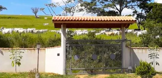 Fazenda / Sítio / Chácara com 2 Quartos à venda, 312m² no Chácara Marambaia, Caçapava