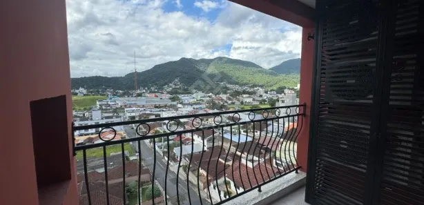 Apartamento com 2 Quartos para alugar, 63m² no Nova Brasília, Jaraguá do Sul