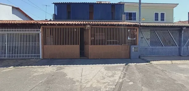 Sobrado com 6 Quartos à venda, 233m² no Guará II, Brasília