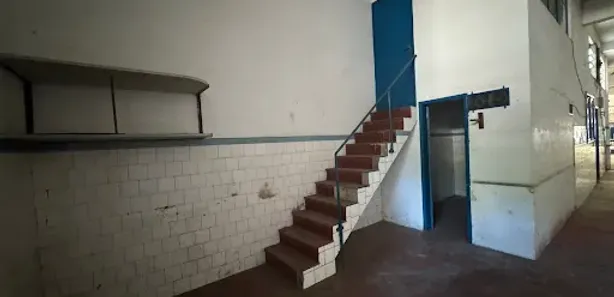 Galpão / Depósito / Armazém para alugar, 325m² no São Lourenço, Niterói