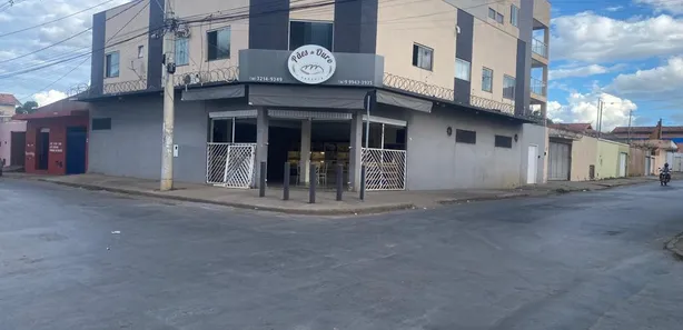 Loja / Salão / Ponto Comercial para venda ou aluguel, 297m² no Maracanã, Montes Claros