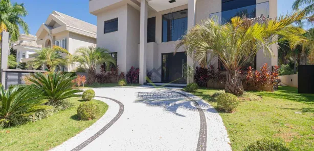 Casa de Condomínio com 5 Quartos para venda ou aluguel, 800m² no Tamboré, Santana de Parnaíba