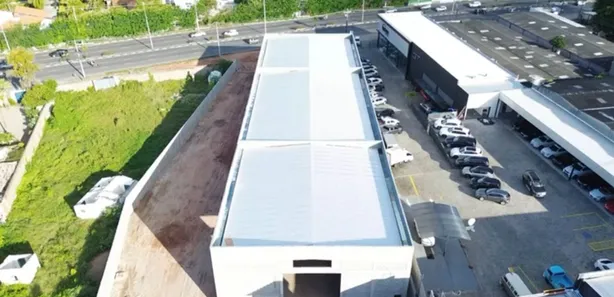 Galpão / Depósito / Armazém para alugar, 1400m² no Portão, Lauro de Freitas