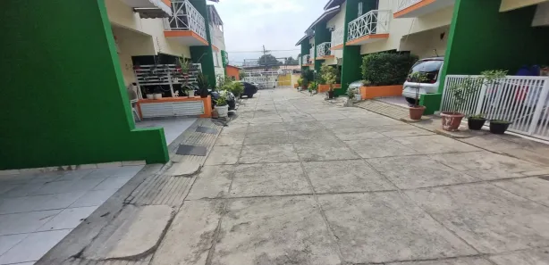 Casa de Condomínio com 2 Quartos à venda, 60m² no Moquetá, Nova Iguaçu