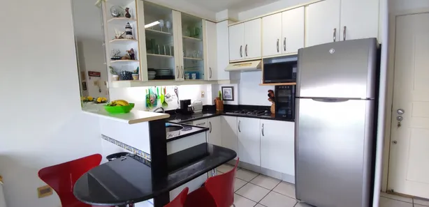 Apartamento com 2 Quartos para alugar, 76m² no , Mangaratiba