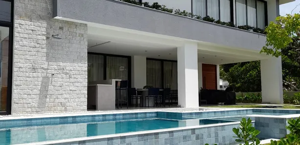 Sobrado com 5 Quartos à venda, 270m² no Guarajuba (Monte Gordo), Camaçari