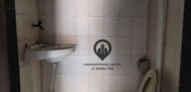 Loja / Salão / Ponto Comercial à venda, 30m² no Inhoaíba, Rio de Janeiro
