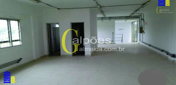 Galpão / Depósito / Armazém para venda ou aluguel, 889m² no Chácara do Solar II (Fazendinha), Santana de Parnaíba