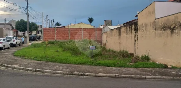 Terreno / Lote / Condomínio à venda, 282m² no Jardim São Pedro, Capivari