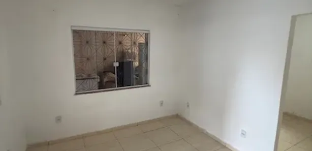 Casa com 2 Quartos para alugar, 80m² no Jacutinga, Mesquita