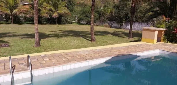 Fazenda / Sítio / Chácara com 3 Quartos à venda, 120m² no Vale da Figueira (Ponta Negra), Maricá