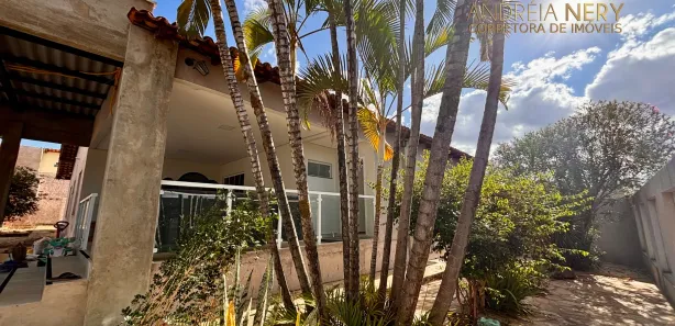 Casa de Condomínio com 4 Quartos à venda, 493m² no Região dos Lagos, Brasília