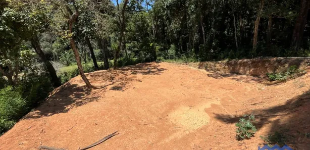 Fazenda / Sítio / Chácara com 3 Quartos à venda, 1000m² no , Mairinque