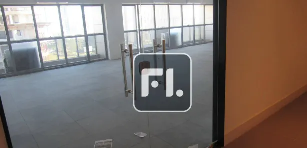 Conjunto Comercial / Sala para alugar, 159m² no Dezoito do Forte Empresarial/Alphaville., Barueri