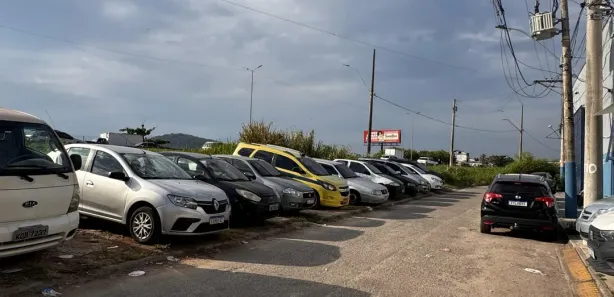 Galpão / Depósito / Armazém para venda ou aluguel, 338m² no Boa Vista, São Gonçalo