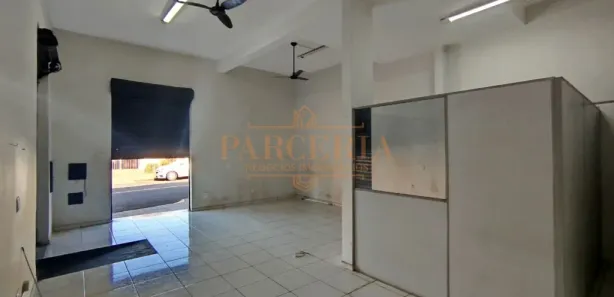 Loja / Salão / Ponto Comercial para alugar, 30m² no Vila São Paulo, Araçatuba