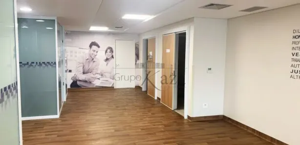 Prédio Inteiro para alugar, 600m² no Morumbi, São Paulo