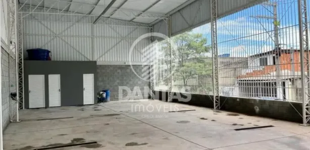 Galpão / Depósito / Armazém para alugar, 250m² no Padroeira, Osasco